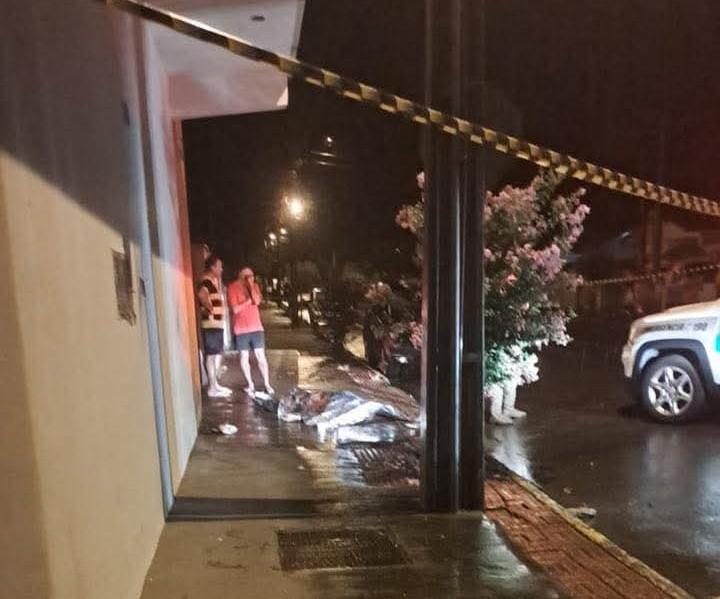 Homem é morto a tiros e filho e suspeito do crime em Jaraguá do Sul