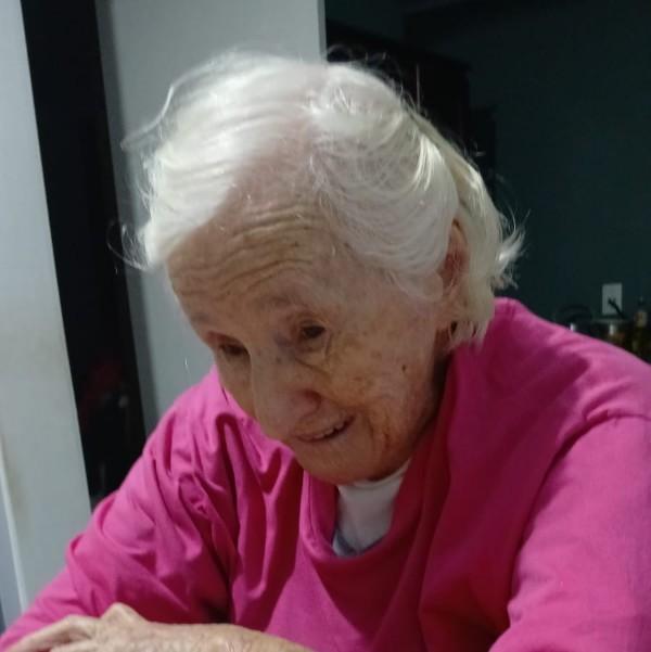 Nota de falecimento da Sra Marta Brüske