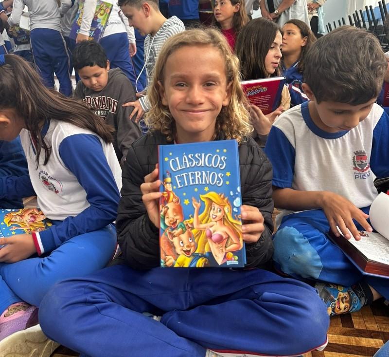 Piên conquista Selo Ouro no Compromisso Nacional Criança Alfabetizada