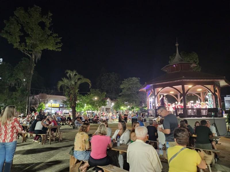 Retreta de Verão acontece nesta quarta-feira (11)