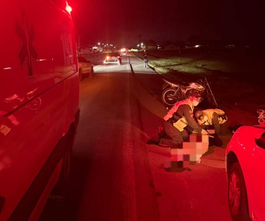 Colisão frontal entre carro e moto deixa motociclista gravemente ferido na BR-280 em Araquari