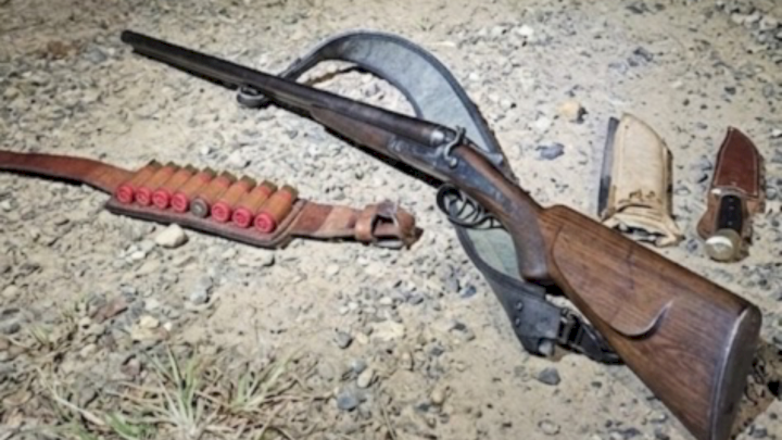 Homem foge de barreira policial e acaba preso com arma de fogo em Rio Negrinho