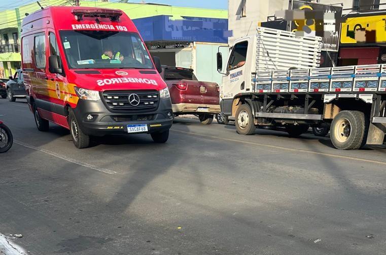 Pedestre fica ferido após ser atropelado por motocicleta em Mafra