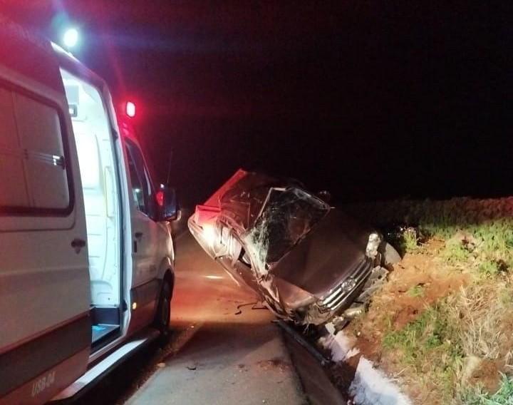 Saida de pista deixa dois mortos na BR-470 em Campo Novos