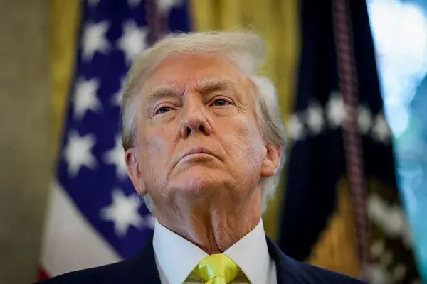 Trump prorroga cessar-fogo com o Irã, mas mantém bloqueio naval no Estreito de Ormuz