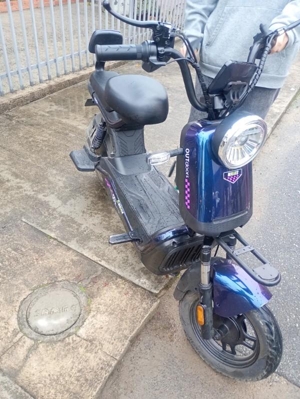 Jovens ficam feridas após queda de Scooter elétrica em Rio Negrinho