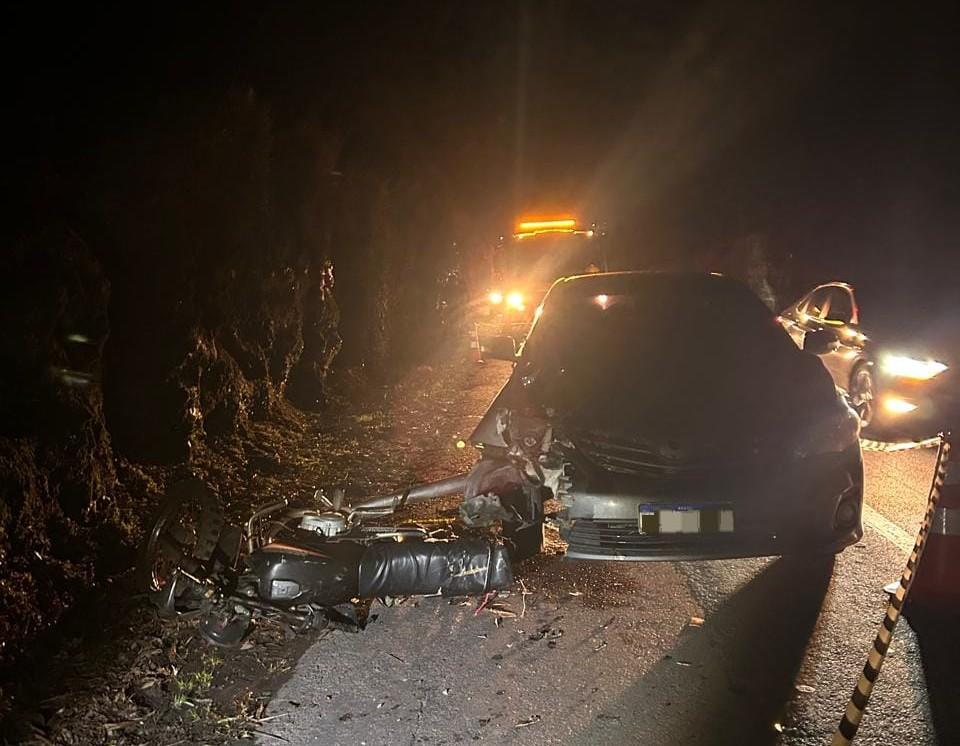 Motociclista morre após colisão com carro na BR-116, em Papanduva