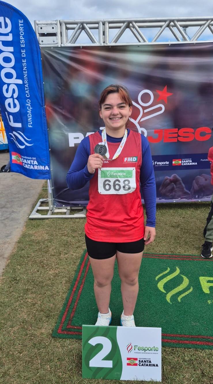Equipe de São Bento do Sul surpreende no Estadual Adulto de Atletismo e brilha no Parajesc