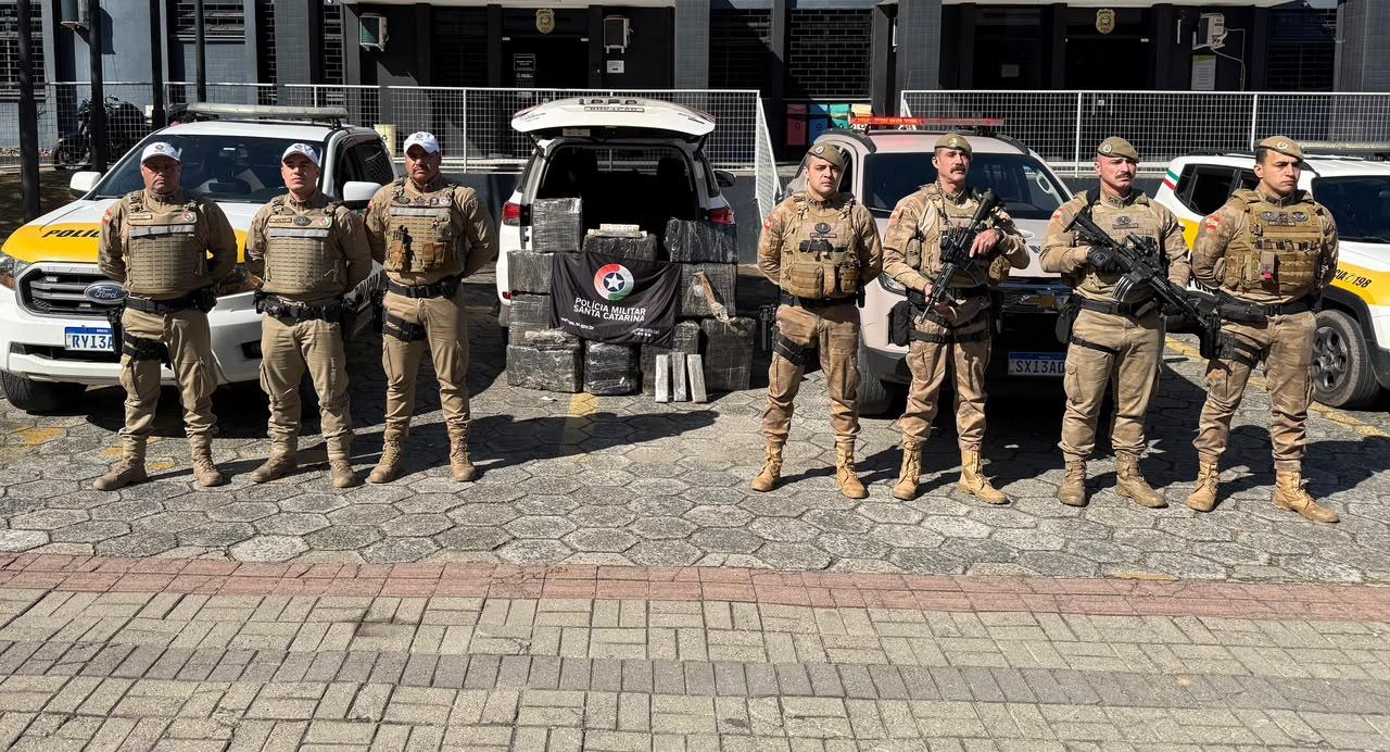 Mais de 220 quilos de maconha são apreendidos durante perseguição policial em Campo Alegre