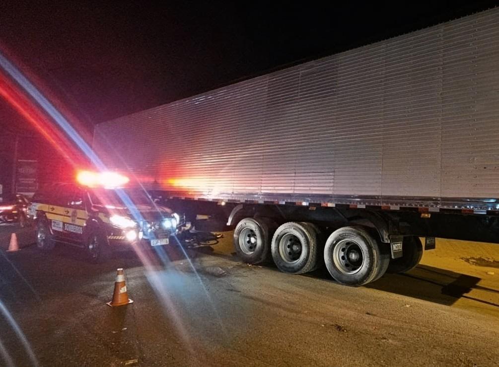 Ciclista de 65 anos morre após ser atingido por caminhão em Blumenau
