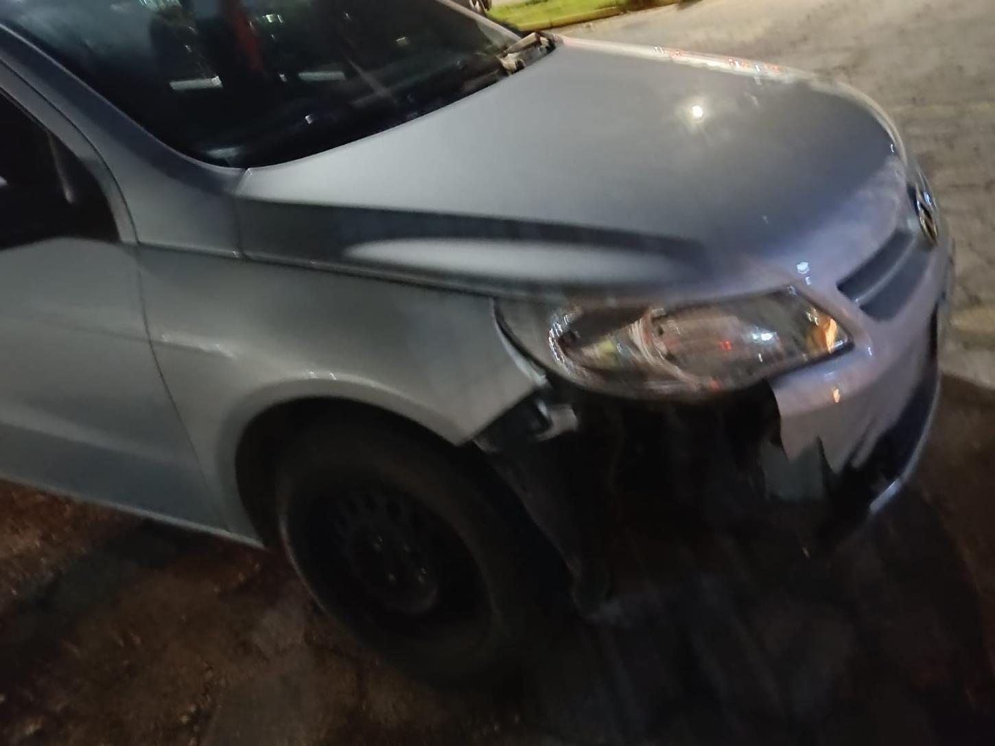 Colisão entre carro e motocicleta deixa jovem ferida na Rodovia dos Móveis, em São Bento do Sul