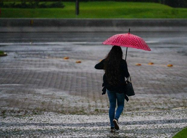 Frente fria provoca temporais e derruba as temperaturas em Santa Catarina