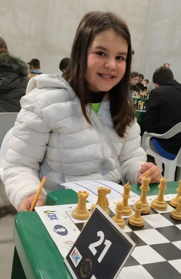Xadrez de São Bento do Sul inicia julho com conquista de 12 medalhas e troféu de prata