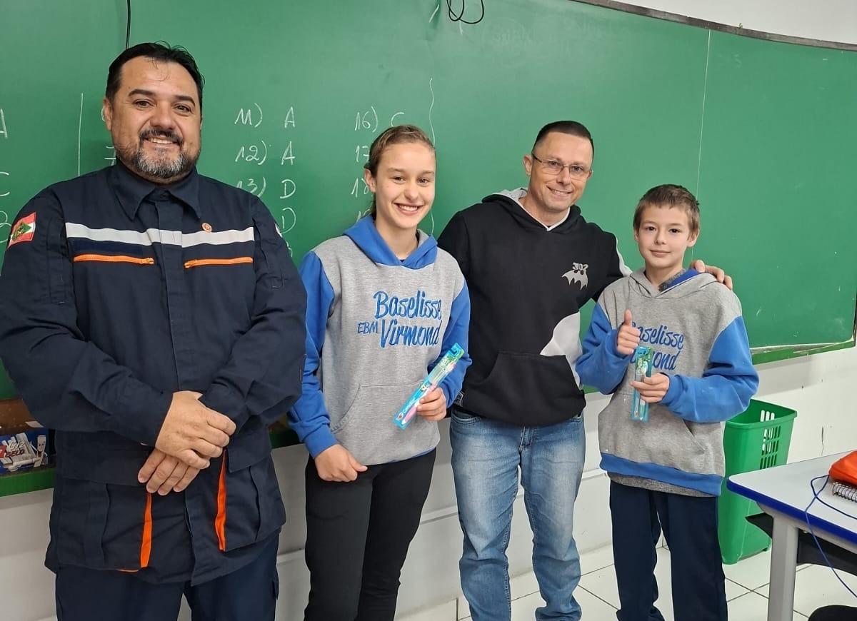 Programa “Defesa Civil nas Escolas” conscientiza alunos sobre riscos climáticos e medidas de prevenção