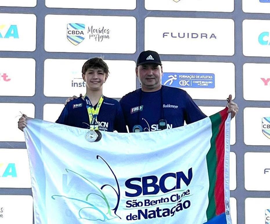 Tiago Erpen Leite conquista duas medalhas no  Campeonato Brasileiro de inverno de Natação