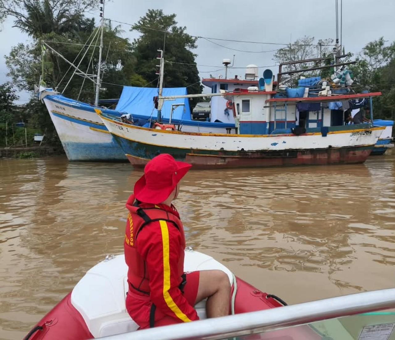 Corpo de homem desaparecido no rio Itajaí é localizado após três dias de buscas