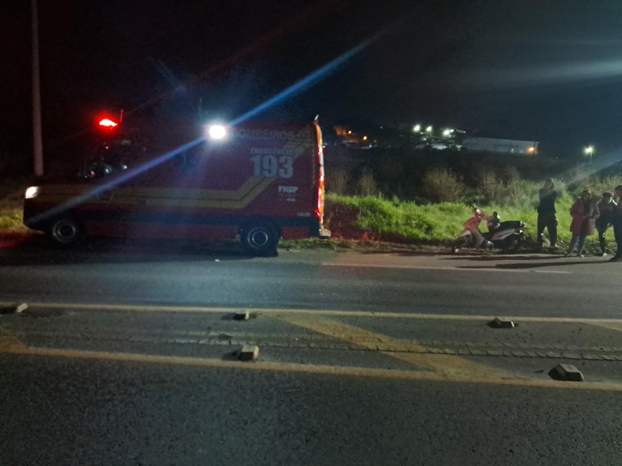 Motociclista de 27 anos fica ferida após colisão com carro na SC-418, em São Bento do Sul