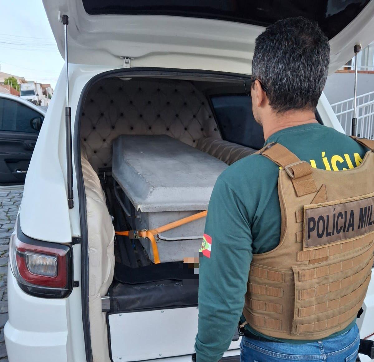 Quinze funcionários públicos da saúde envolvidos em esquema de propina com funerária em Lages 