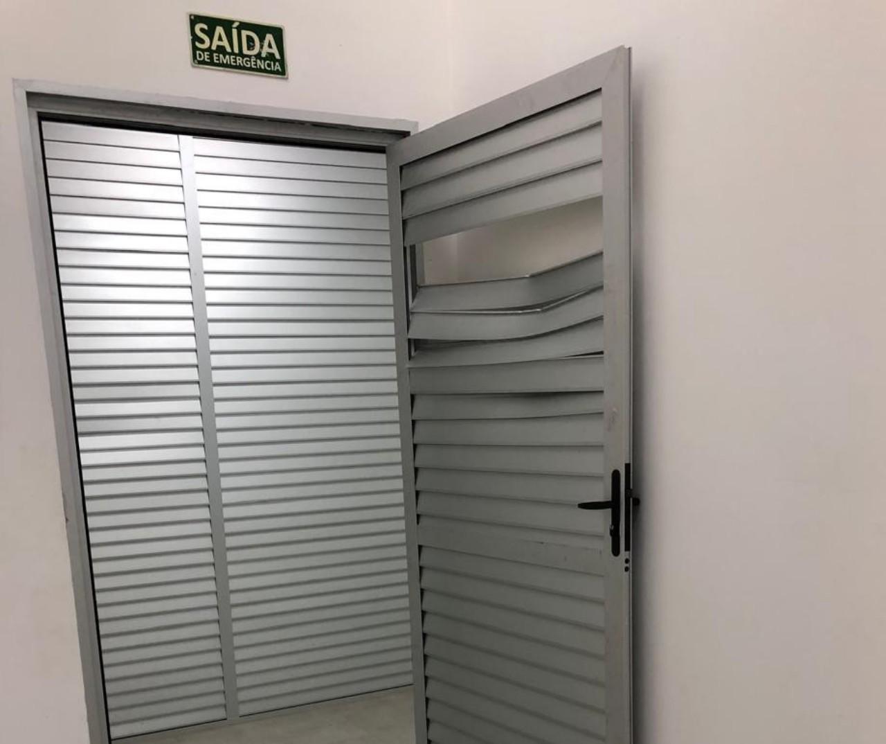 Vandalismo paralisa temporariamente campeonatos no Ginásio Annes Gualberto