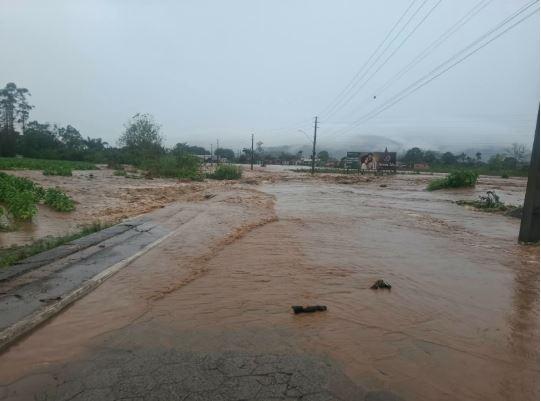 Chuvas intensas afetam 60 municípios em Santa Catarina