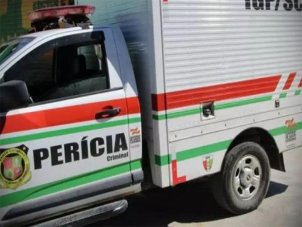 Homem é encontrado morto a tiros às margens de via em São Francisco do Sul