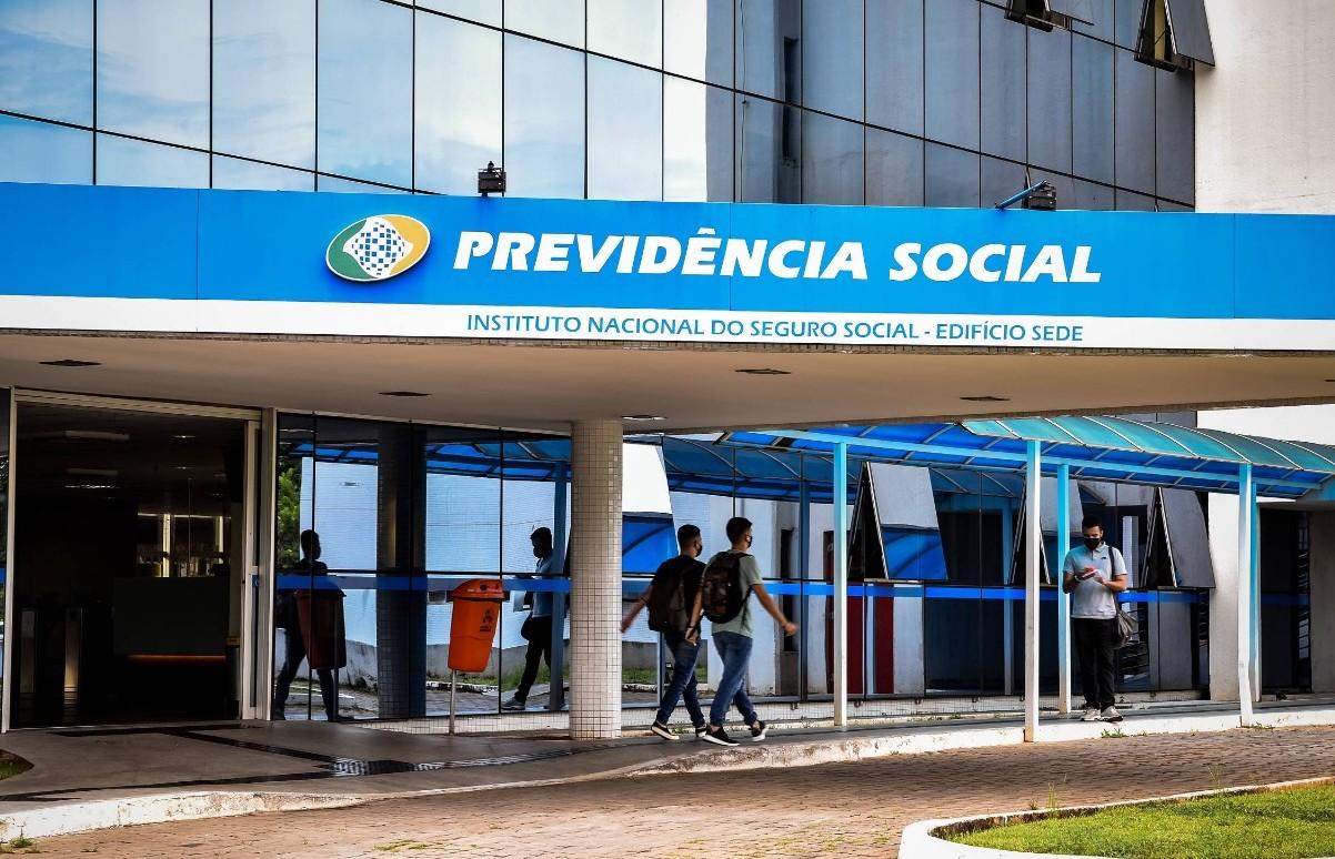 INSS reduz fila de pedidos e tempo médio de espera cai para 34 dias