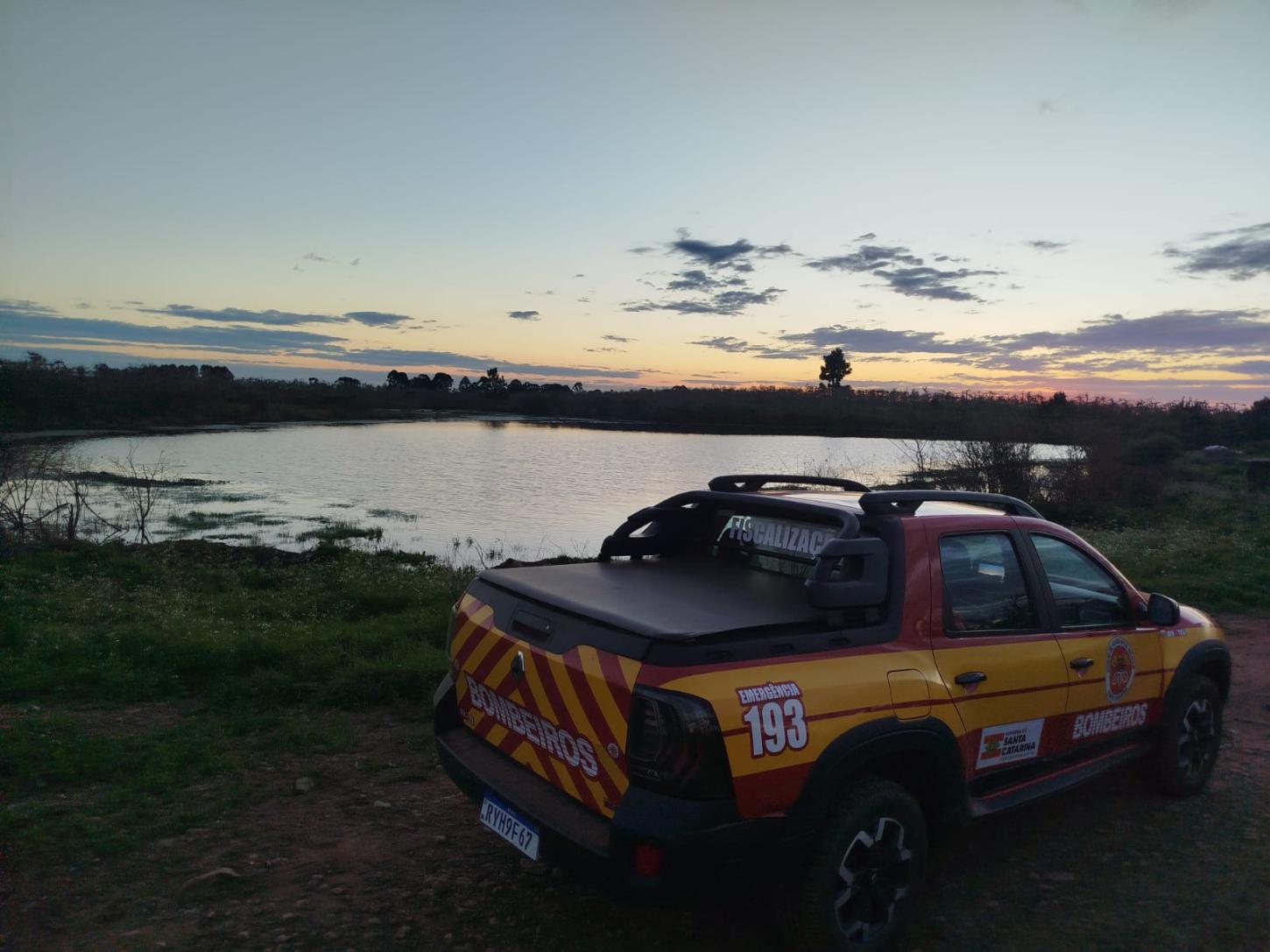 Jovem de 19 anos desaparece após gritos de socorro e submersão em açude em São Joaquim