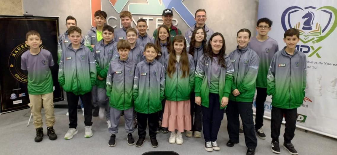 Xadrez de São Bento do Sul conquista 10 medalhas em competição com validade Nacional e Internacional
