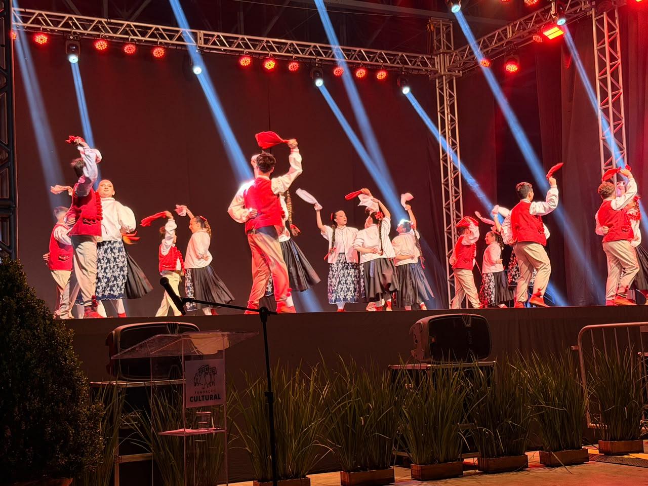 33º Festidança Escolar inicia com música, emoção e valorização dos talentos de São Bento do Sul