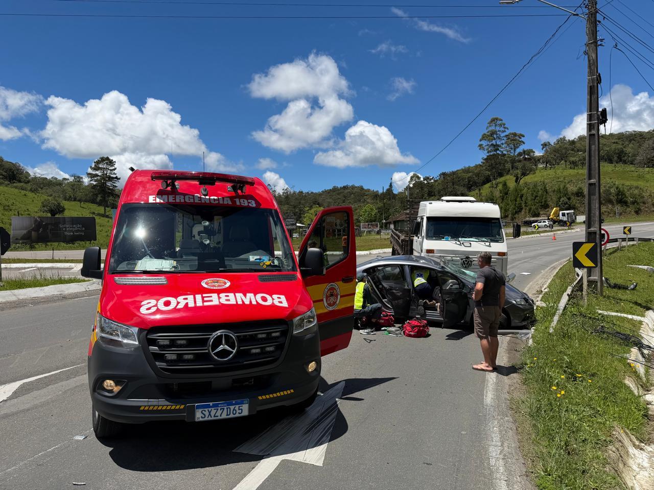 Acidente deixa motorista gravemente ferido na BR-280, em São Bento do Sul