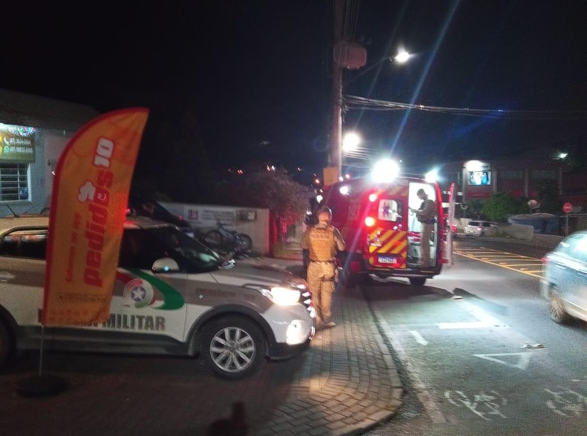 Adolescente de 15 anos fica ferido em atropelamento em São Bento do Sul