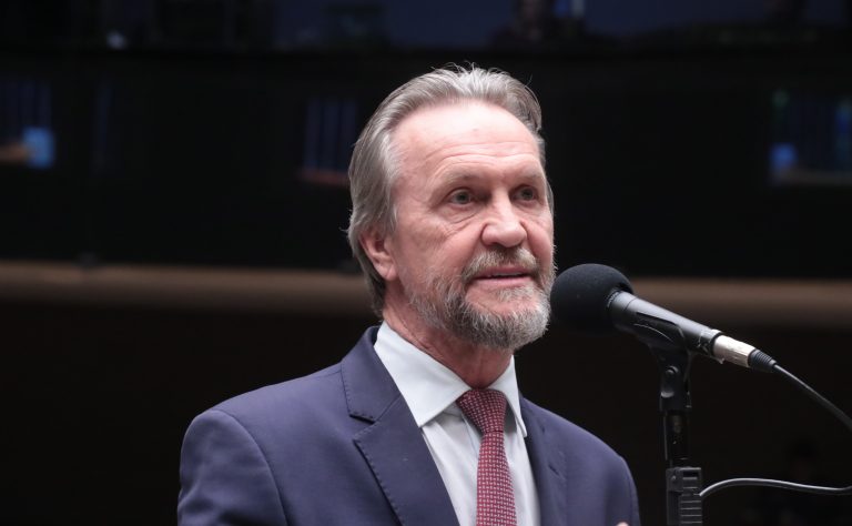Federação PT-PCdoB-PV anuncia apoio à reeleição de Motta para presidente da Câmara