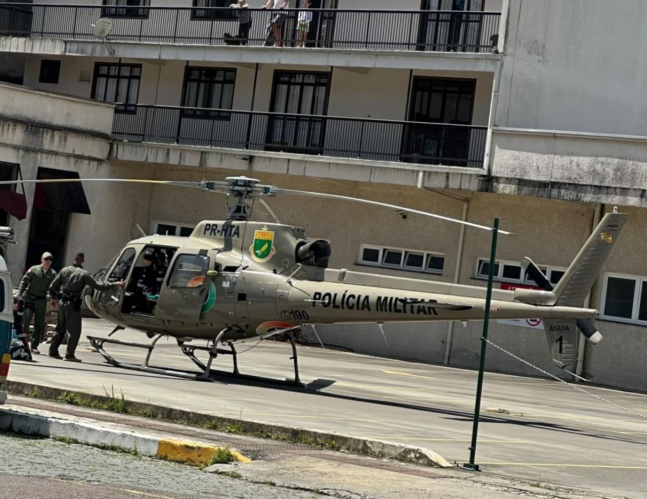 Homem de 59 anos fica gravemente ferido após cair de escada em São Bento do Sul