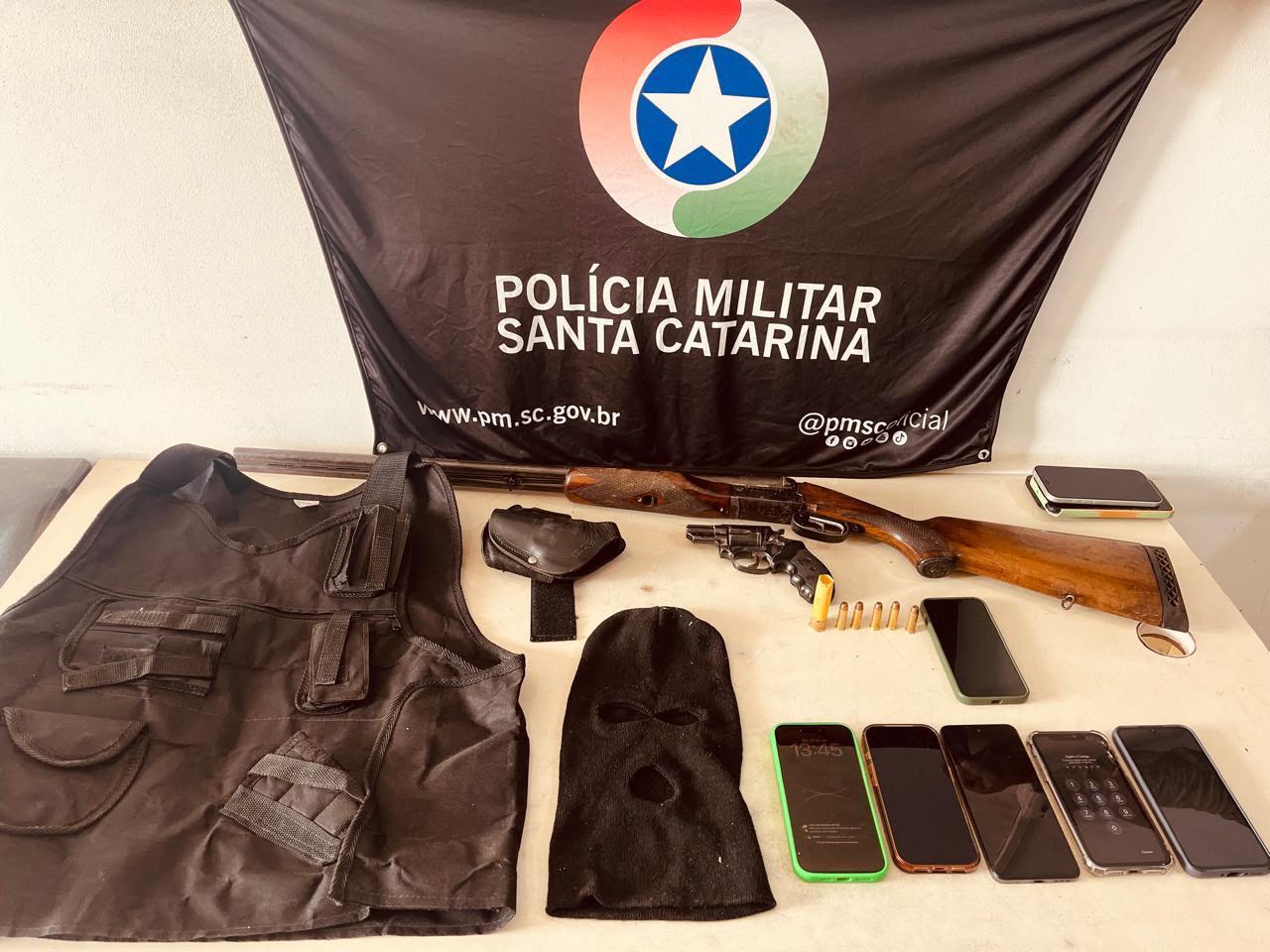 Invasão a propriedade termina em 11 presos e vitimas feridas em Balneário Gaivota 