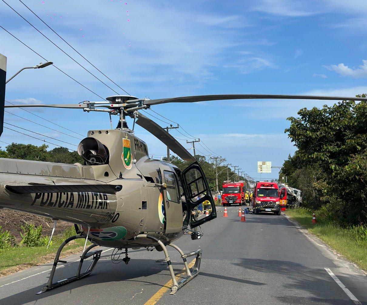 Motorista morre após colisão entre carro e caminhão em Itapoá