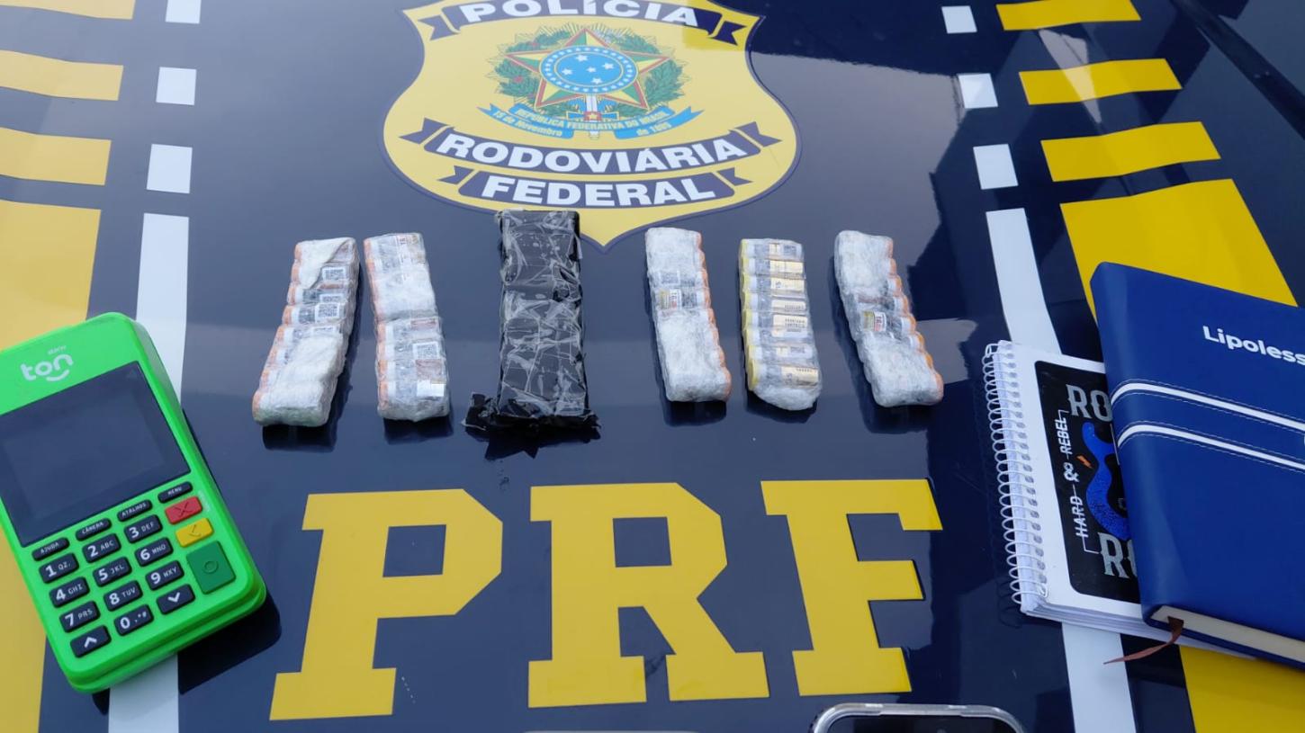 PRF apreende toxina botulínica e remédio para emagrecer sem refrigeração na BR-101 sul