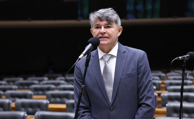 Projeto cria programa para simplificar regularização ambiental e fundiária de imóveis rurais
