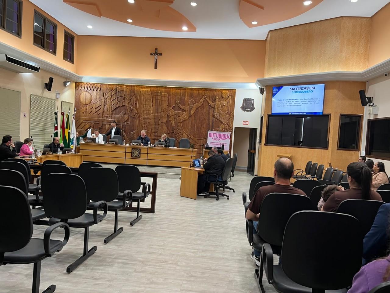 Vereadores votam projetos em sessão ordinária em São Bento do Sul 