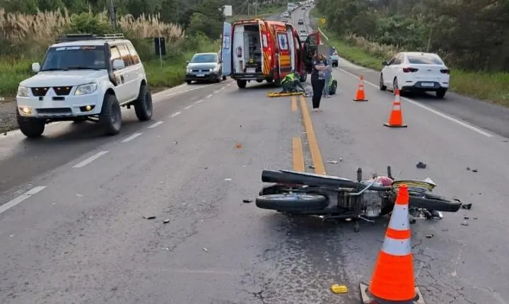 Acidente deixa motociclista ferido na SC-418 em São Bento do Sul 