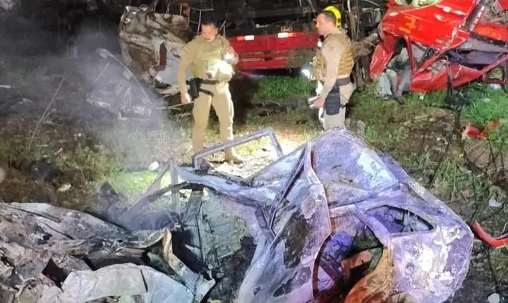 Acidente deixa quatro vitimas fatais carbonizadas em São Lourenço do Oeste 