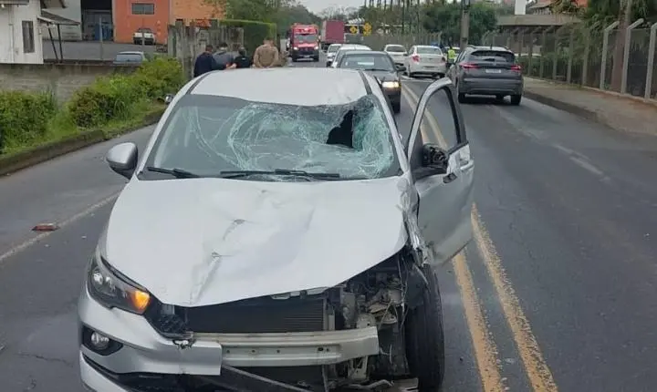 Atropelamento deixa homem morto em Blumenau