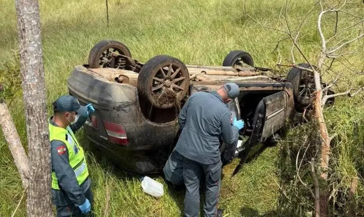 Capotamento deixa homem morto em Três Barras