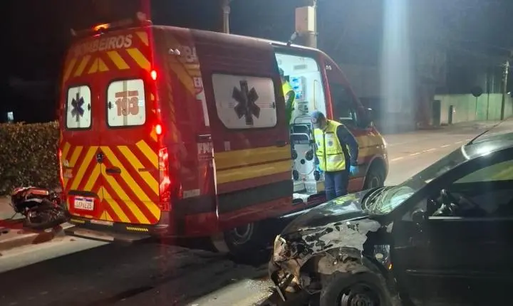 Colisão entre carro e moto deixa três pessoas feridas em São Bento do Sul