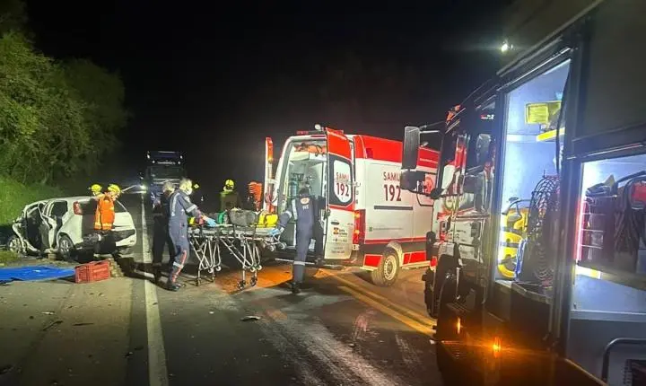 Grave acidente na BR-116 deixa um homem morto e três pessoas feridas em Mafra