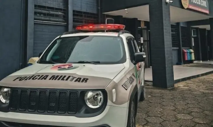 Homem invade creche em Campo Alegre com faca, entra em luta com vigilante e é preso pela PM