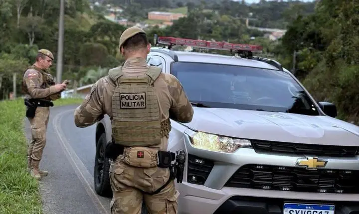 Homem procurado por homicídio é preso no Rio Vermelho Estação
