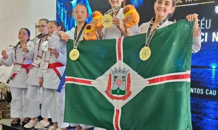 Karatê de São Bento do Sul conquista 18 medalhas no Open Internacional de Joinville