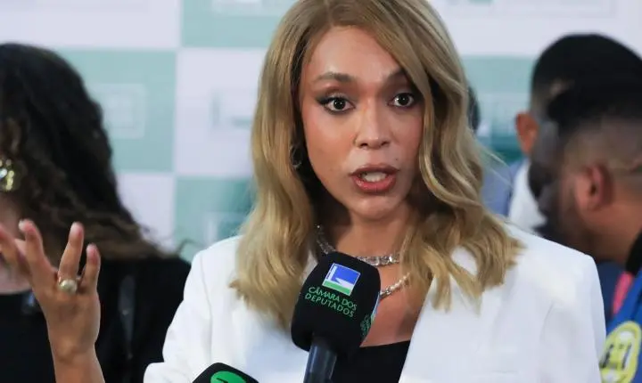 Mendonça libera postagem de Erika Hilton sobre Nossa Senhora Aparecida