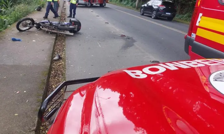 Motociclista de 63 anos morre após colisão com carro em Blumenau