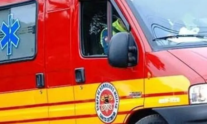 Motociclista fica ferido após colisão com carro no bairro Progresso, em São Bento do Sul